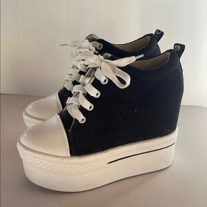 Stylish Black and White Platform Sneakers